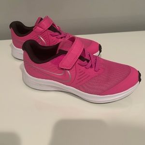 Like new hot Punk Nike shoes